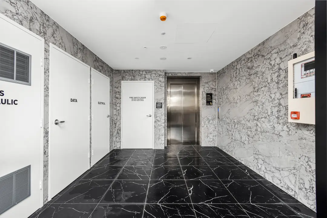 db195866-fa88-9c41-1850-ba614f2e2c9a