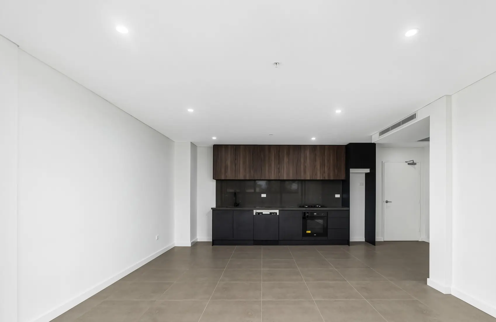 fa25df27-2a07-77f3-941c-4c3ad52a1440